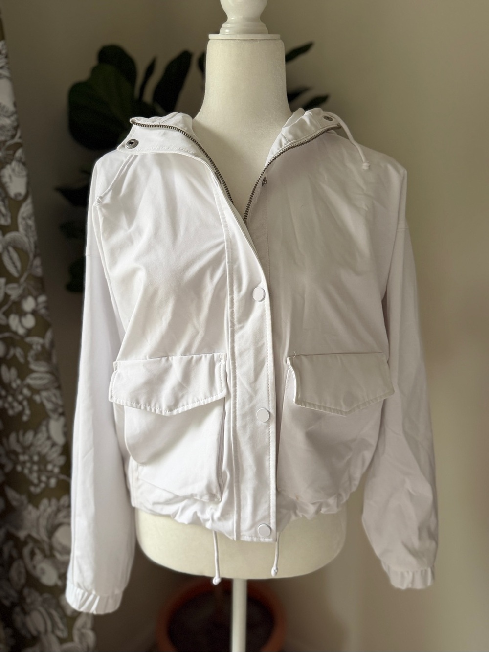 Abercrombie & Fitch White Hooded Anorak Jacket - Women's